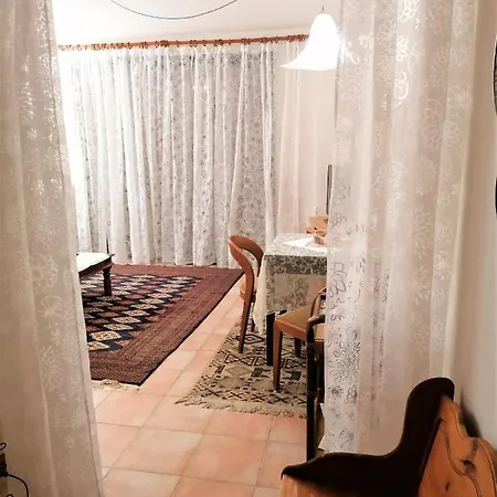 Casa Gisela Apartment *